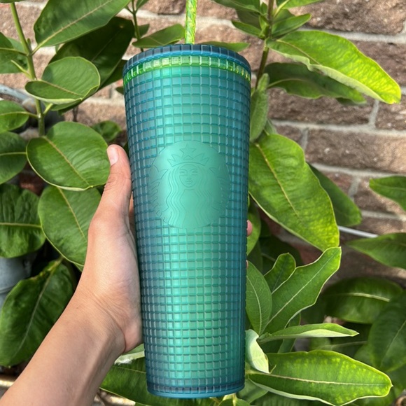 Starbucks tumbler Mountain Dew! - Picture 3 of 3